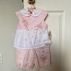 Wild Flowers 🌸 2 piece top and pant set